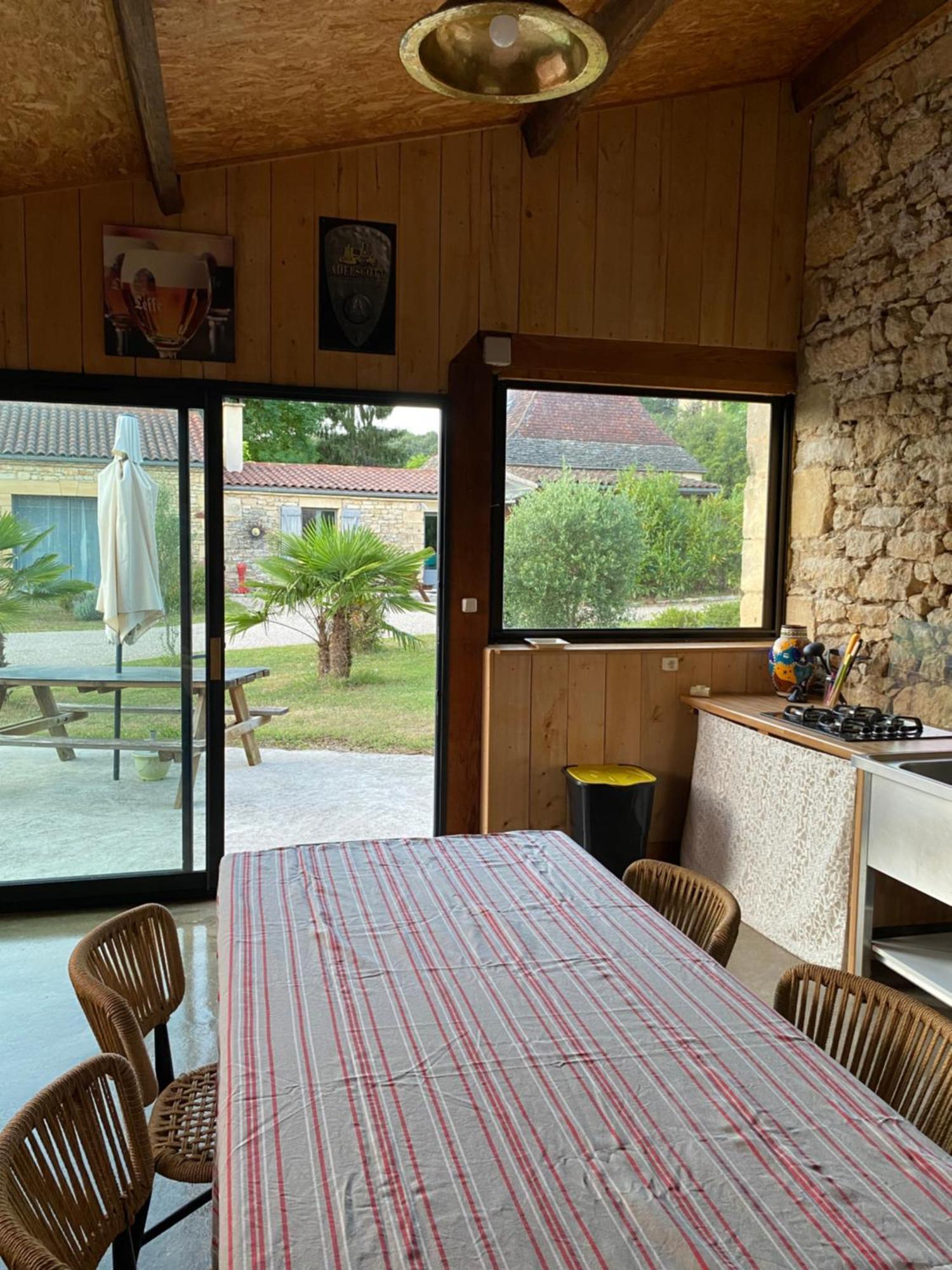 Maison Lou Pader Везак Экстерьер фото